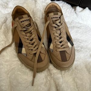 Burberry Sneakers